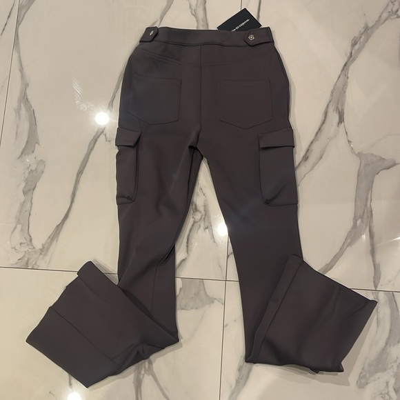 MANIERE DE VOIR Neoprene Cargo Fit Flare Leggings - Picture 8 of 9